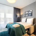 شقة Aboutartapartments - Otynska 4 *