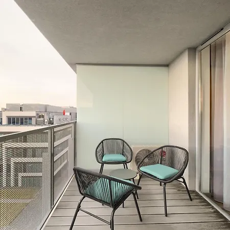 Apartment Aboutartapartments - Otynska 4 *