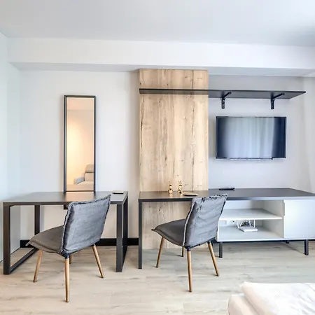 Apartment Aboutartapartments - Otynska 4