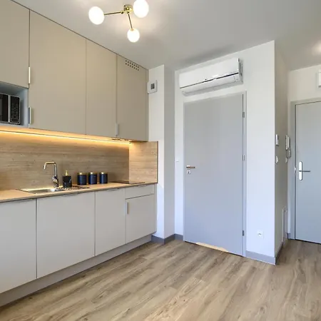 Apartment Aboutartapartments - Otynska 4