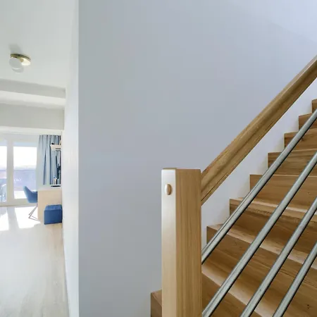Aboutartapartments - Otynska 4 *