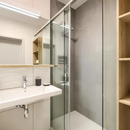 Апартаменти Aboutartapartments - Otynska 4