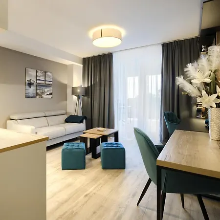 Aboutartapartments - Otynska 4 Апартаменты *