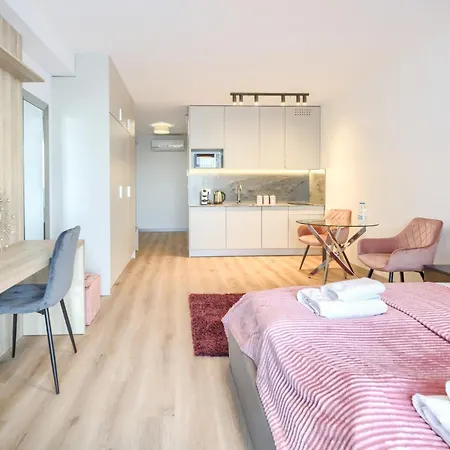 Aboutartapartments - Otynska 4 Apartment Wroclaw