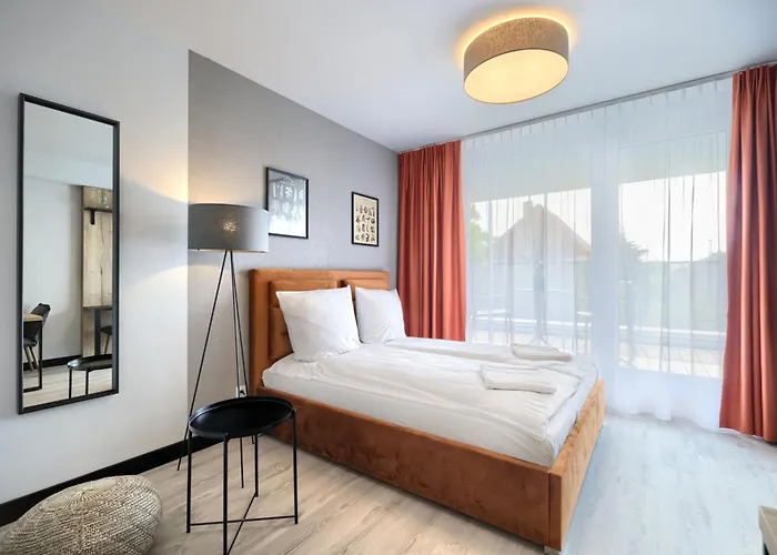 Aboutartapartments - Otynska 4 *